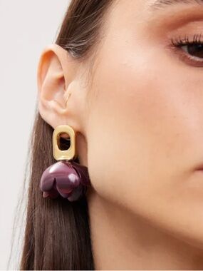 NWT-Lele Sadoughi-Rose Petal Button Earrings in Eggplant-Post Back